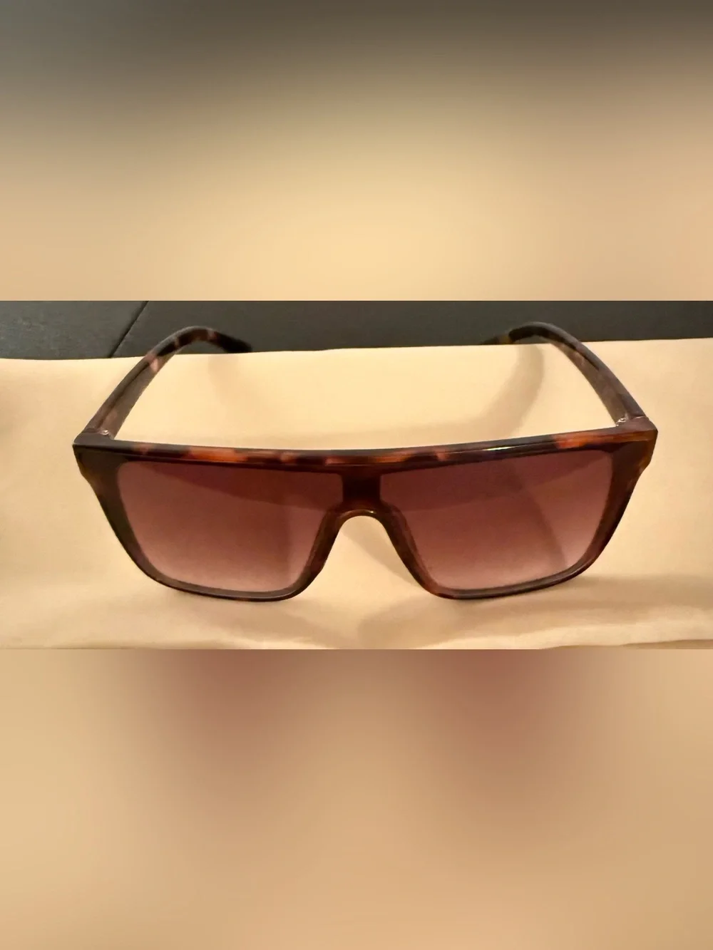 Tortoiseshell Women's Shield‎ Sunglasses - Brown Lenses